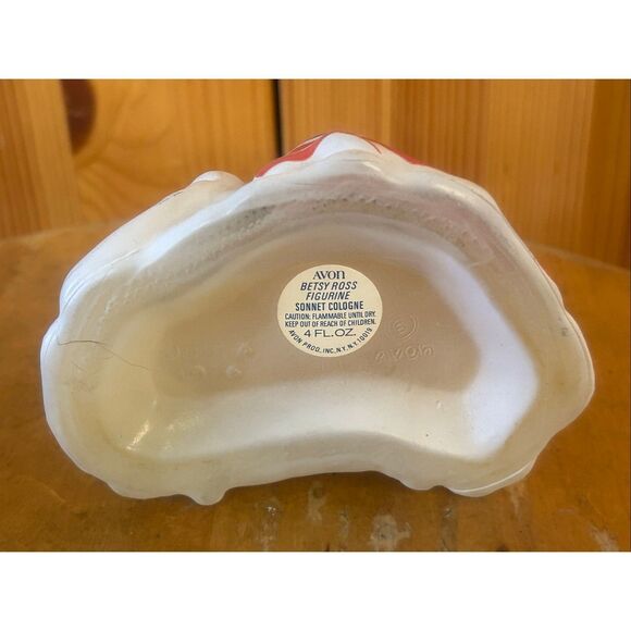 Avon Betsy Ross Figurine Cologne Bottle 1976!  Vintage!  Bi-Centennial (5725) - Picture 9 of 9